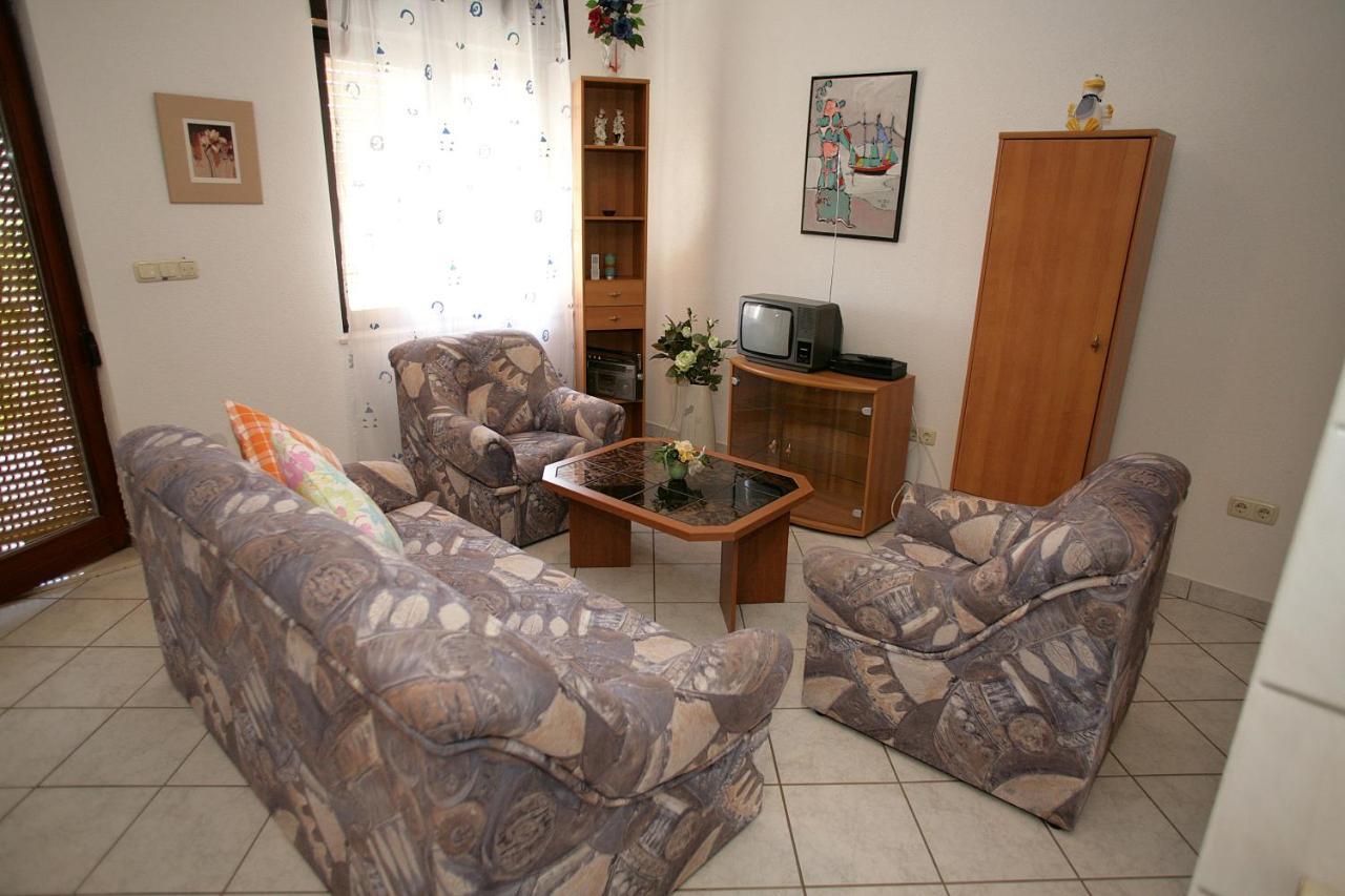 Appartement House Peri à Trogir Extérieur photo