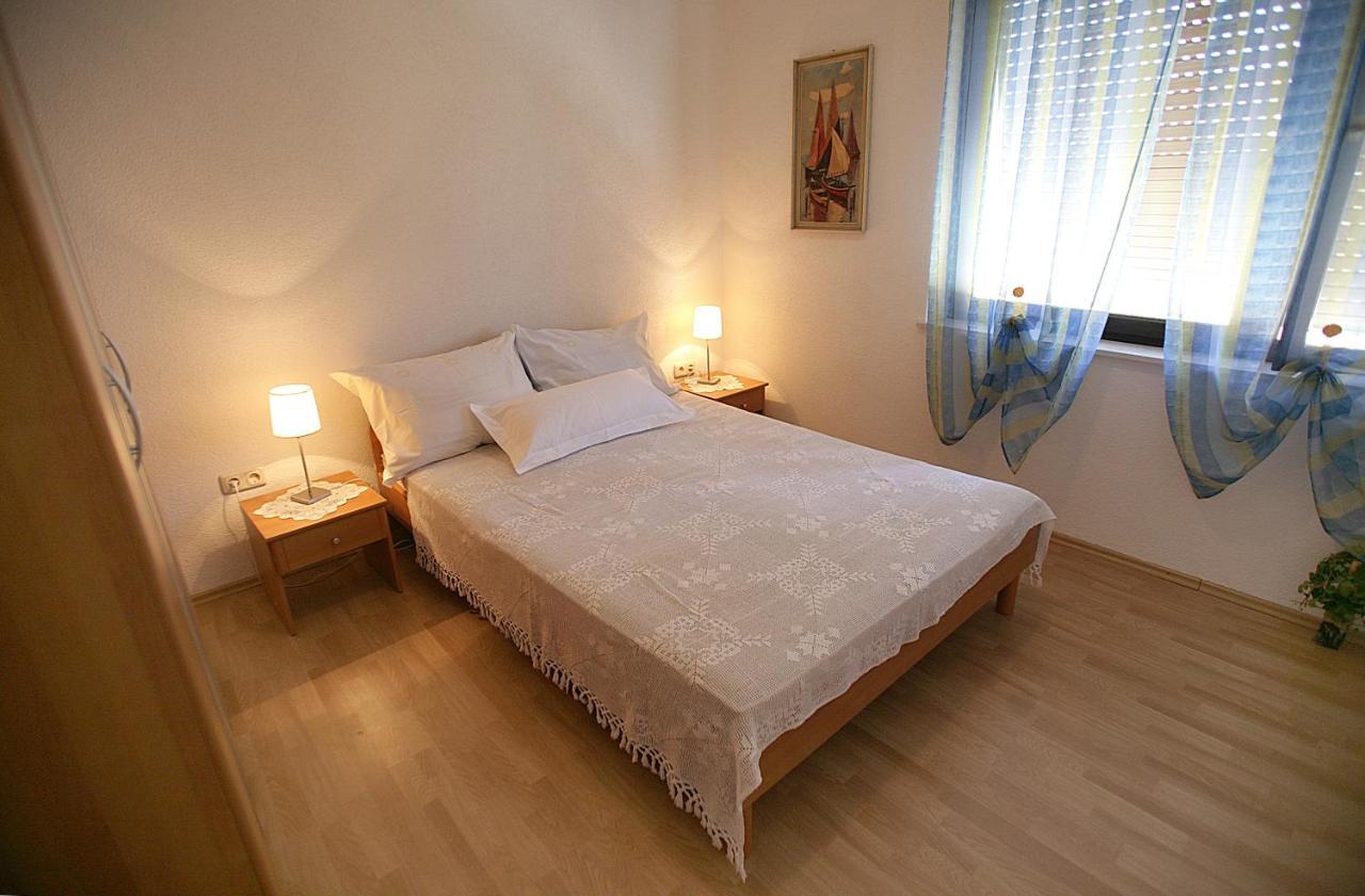 Appartement House Peri à Trogir Extérieur photo