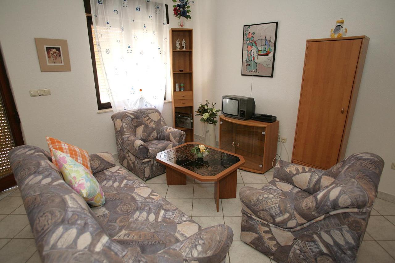 Appartement House Peri à Trogir Extérieur photo